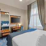 Diament Plaza Hotel 4*