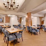 Diament Plaza 4*