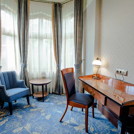 Hotel Diament Plaza