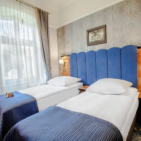 Diament Plaza Hotell