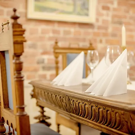 Hotell Diament Plaza