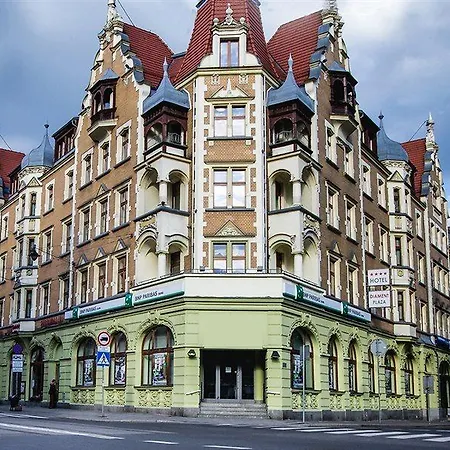 Hotel Diament Plaza 4*