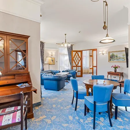 Diament Plaza Hotel