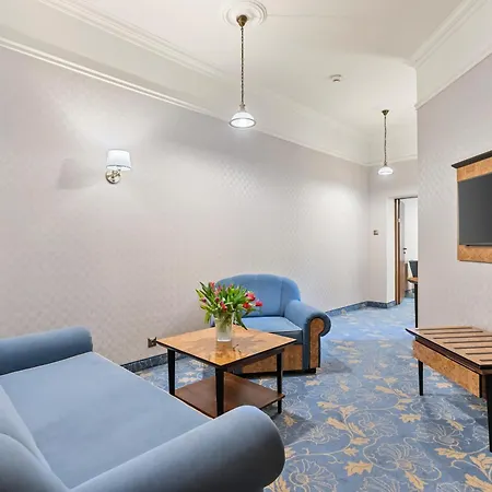 Hotel Diament Plaza