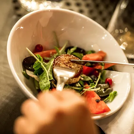 Hotell Diament Plaza 4*