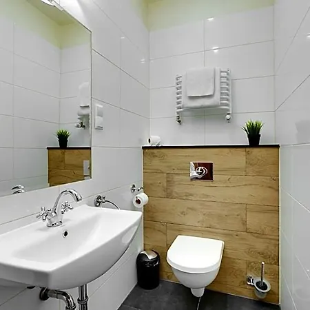 Diament Plaza 4*