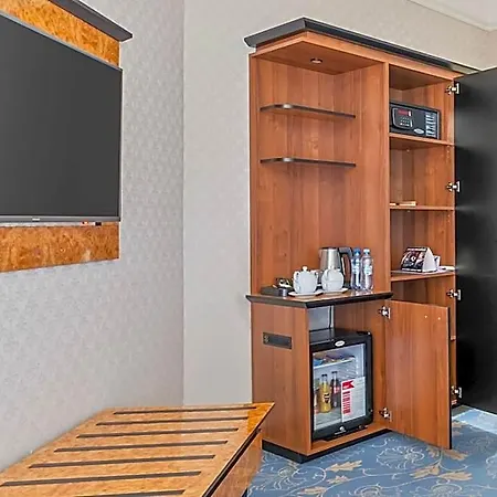 Hotel Diament Plaza