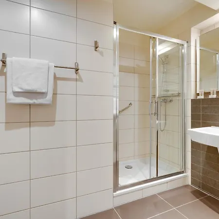 Diament Plaza מלון 4*
