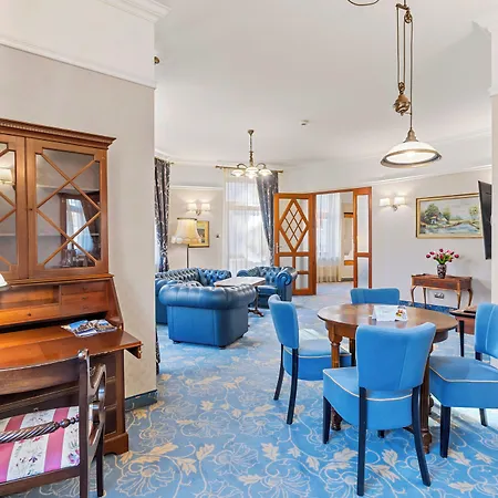Diament Plaza Hotel 4*