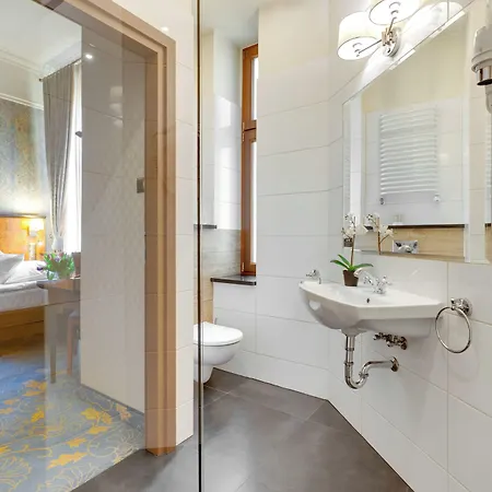 Diament Plaza Готель 4*