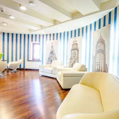 Hotel Diament Plaza