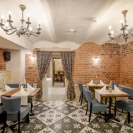 Diament Plaza Hotel 4*