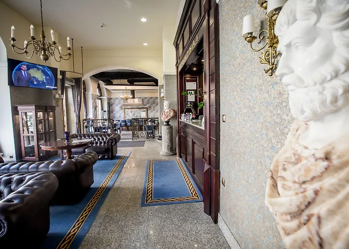 Hotel Diament Plaza 4*